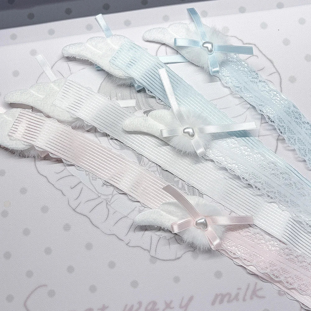 Lace Monitor Trim with Angel Wings