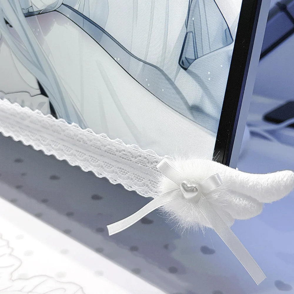 Lace Monitor Trim with Angel Wings